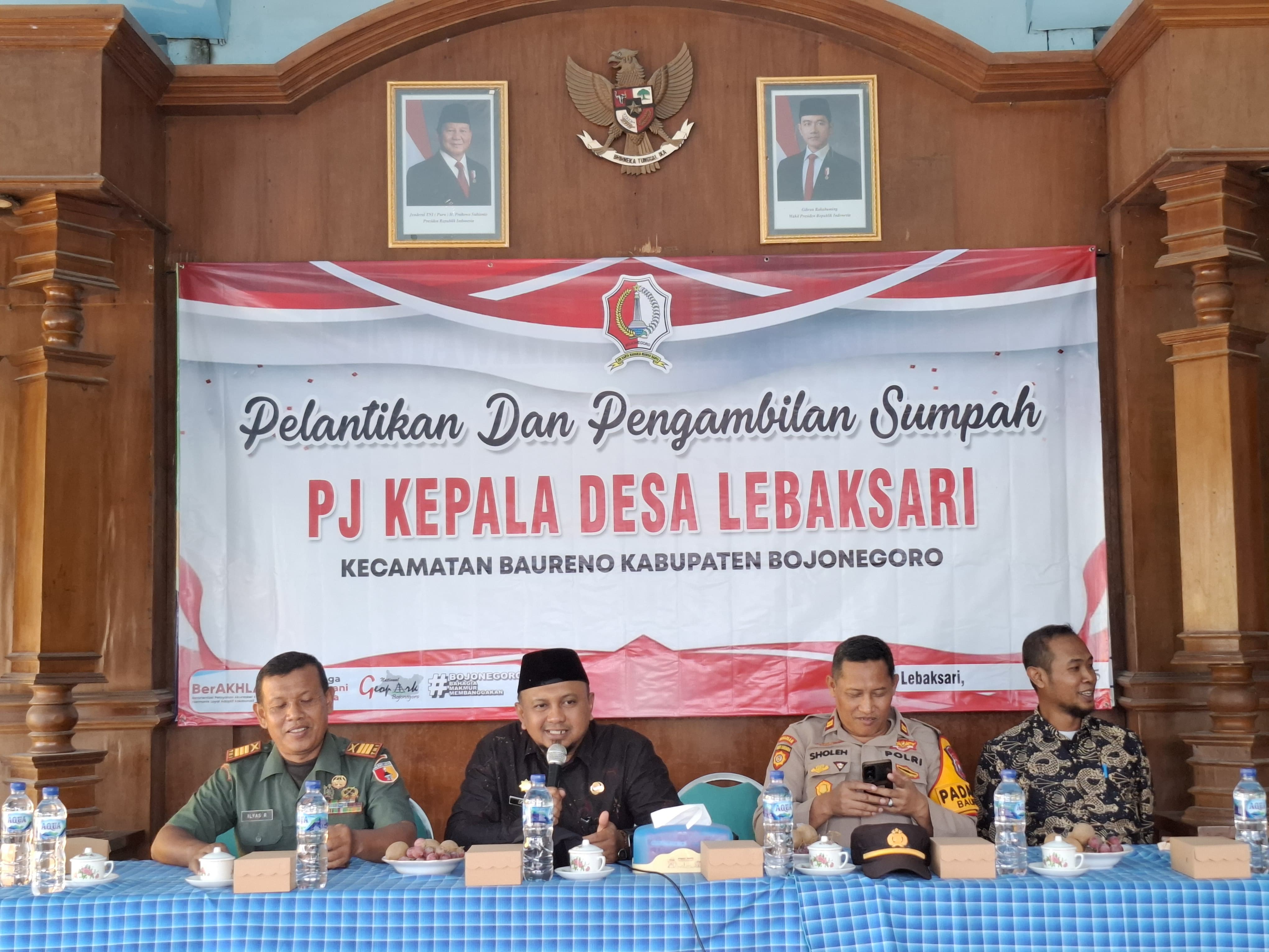 Pelantikan PJ Kepala Desa Lebaksari: Sekcam Baureno Diamanahi Tugas Baru